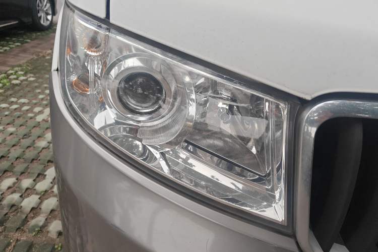 Used Jinbei New Hiace X30L CNG 2018 1.5L Wealth Edition Natural Gas Vehicle SWFC15 Exterior 6