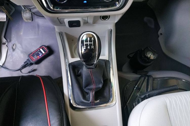 Used Jinbei New Hiace X30L CNG 2021 1.5L Natural Gas Wealth Single-Steaming Air-Conditioned Van SWCC15M Gear Lever