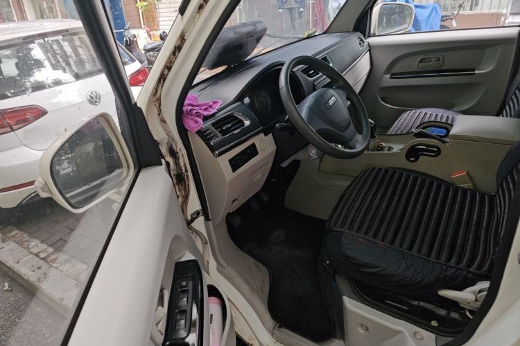 Used Jinbei New Hiace X30L CNG 2021 1.5L Natural Gas Wealth Single-Steaming Air-Conditioned Bus SWCC15M Driver Seat