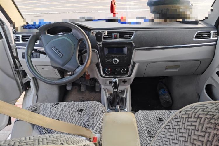 Used Jinbei New Hiace X30L CNG 2021 1.5L Natural Gas Wealth Single-Steaming Air-Conditioned Bus SWCC15M Interior 2