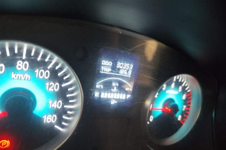 Used Jinbei New Hiace X30L CNG 2021 1.5L Natural Gas Wealth Single-Steaming Air-Conditioned Bus SWCC15M Odometer Close Up