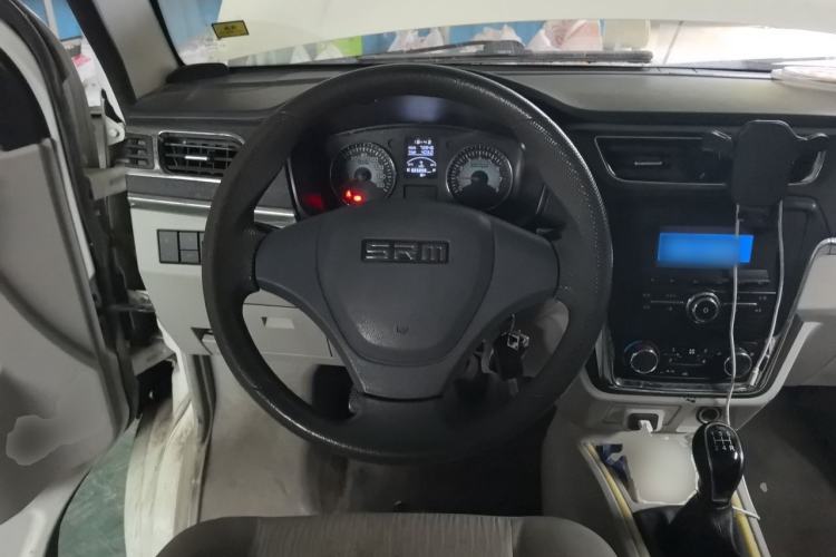 Used Jinbei New Hiace X30L CNG 2021 1.5L Natural Gas Wealth Single-Steaming Air-Conditioned Bus SWCC15M Steering Wheel