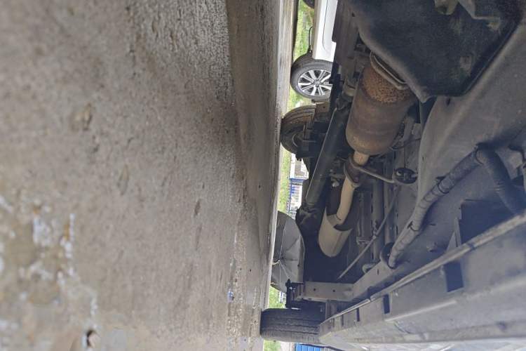 Used Jinbei New Hiace X30L CNG  Chassis Front Left