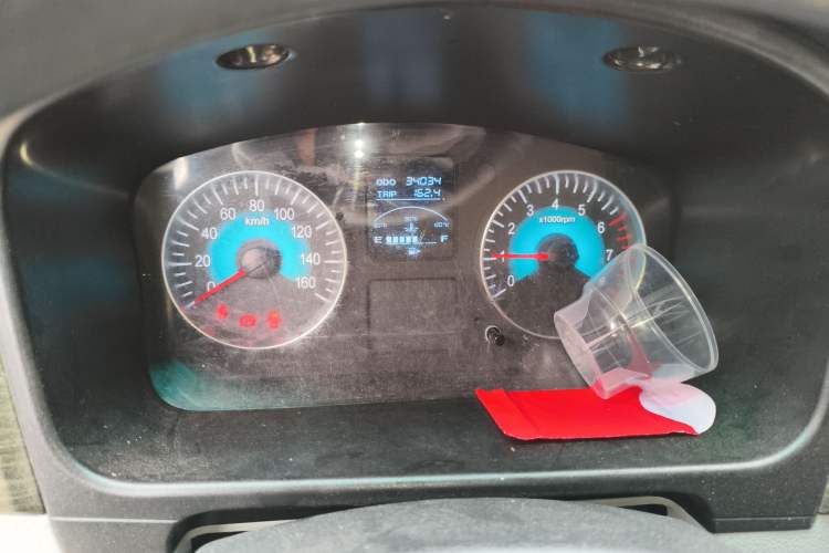 Used Jinbei New Hiace X30L CNG 2023 70L CNG Wealth Edition 6/7-seater Bus Non-Air-Conditioned Model SWCC15M Instrument Cluster