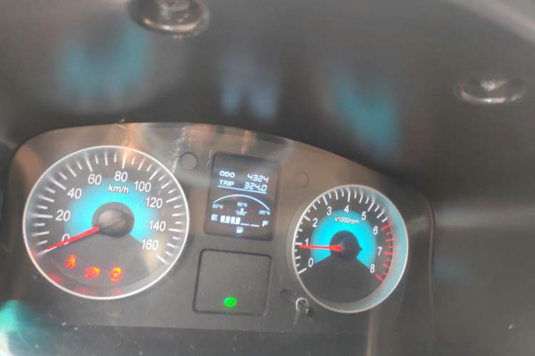 Used Jinbei New Hiace X30L CNG 2023 100L CNG Wealth Edition Bus 6/7-Seater Central Air-Conditioned Model SWCC15M Odometer Close Up