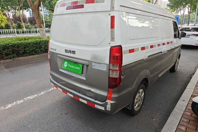 Used Jinbei New Hiace X30L CNG 2023 100L CNG Wealth Edition Van 2/5-Seater Air-Conditioned Model SWCC15M Rear Right 45 Deg
