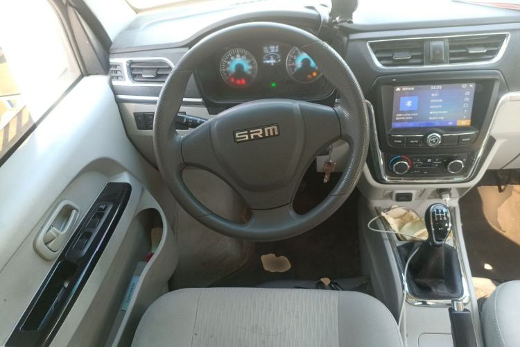 Used Jinbei New Hiace X30L CNG 2023 70L CNG Wealth Edition 6/7-seater Bus Non-Air-Conditioned Model SWCC15M Steering Wheel