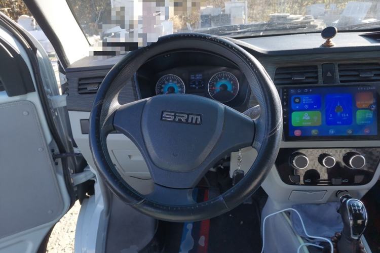 Used Jinbei New Hiace X30L CNG 2023 70L CNG Wealth Edition 6/7-seater Bus Non-Air-Conditioned Model SWCC15M Steering Wheel