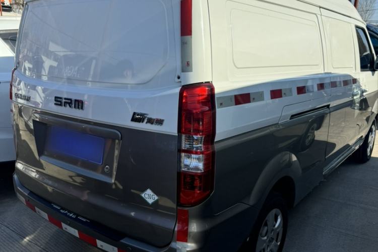 Used Jinbei New Hiace X30L CNG 2023 100L CNG Wealth Edition Van 2/5-Seater Air-Conditioned Model SWCC15M Exterior 5