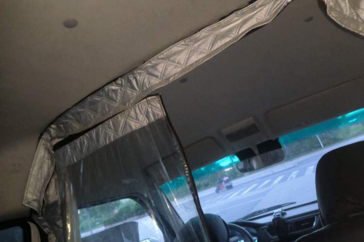 Used Jinbei New Hiace X30L CNG 2023 100L CNG Wealth Edition Bus 6/7 Seats No Air Conditioning SWCC15M Headliner