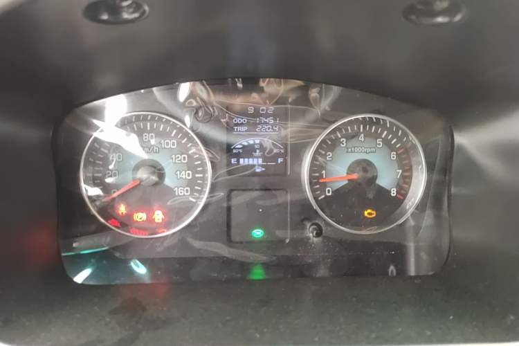 Used Jinbei New Hiace X30L CNG 2023 100L CNG Wealth Edition Van 2/5-Seater Air-Conditioned Model SWCC15M Instrument Cluster