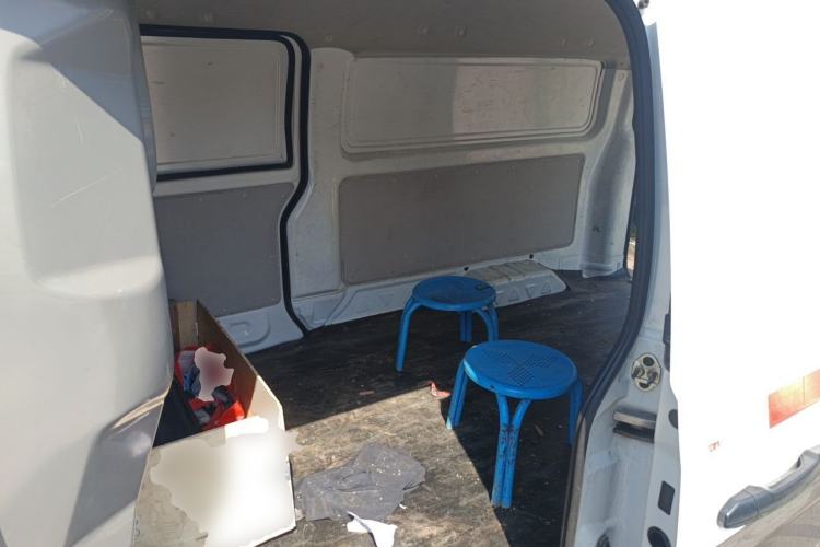 Used Jinbei New Hiace X30L CNG 2023 70L CNG Van 2/5 Seats Air-Conditioned Version Left Rear Seat