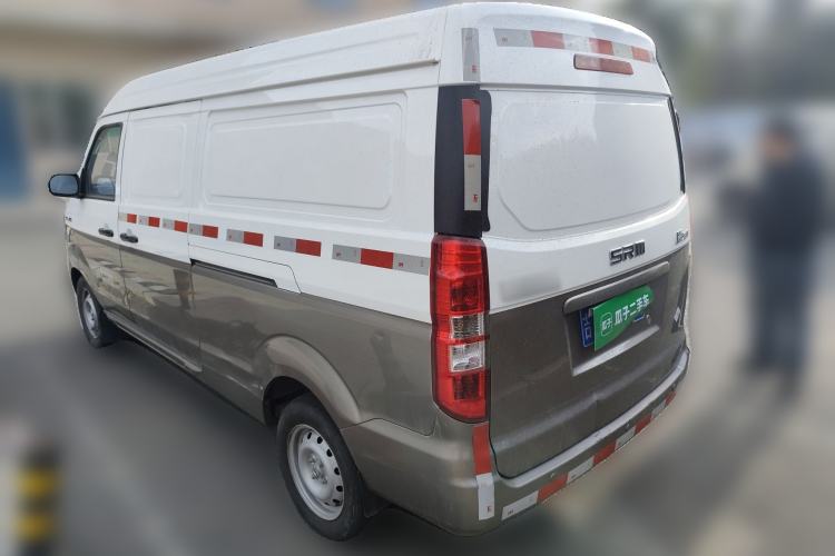 Used Jinbei New Hiace X30L CNG 2023 100L CNG Wealth Edition Van 2/5-Seater Air-Conditioned Model SWCC15M Rear Left 45 Deg