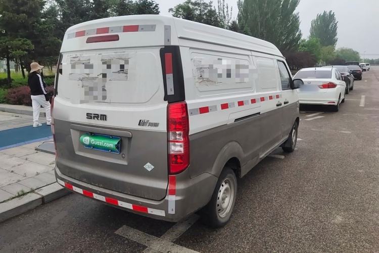 Used Jinbei New Hiace X30L CNG 2023 100L CNG Wealth Edition Van 2/5-Seater Air-Conditioned Model SWCC15M Rear Right 45 Deg