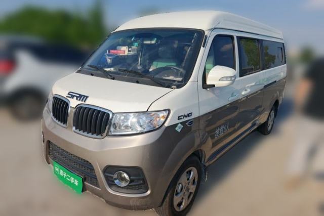 Used Jinbei New Hiace X30L CNG 2023 100L CNG Wealth Edition Bus 6/7-Seater Central Air-Conditioned Model SWCC15M