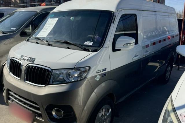Used Jinbei New Hiace X30L CNG 2023 100L CNG Wealth Edition Van 2/5-Seater Air-Conditioned Model SWCC15M