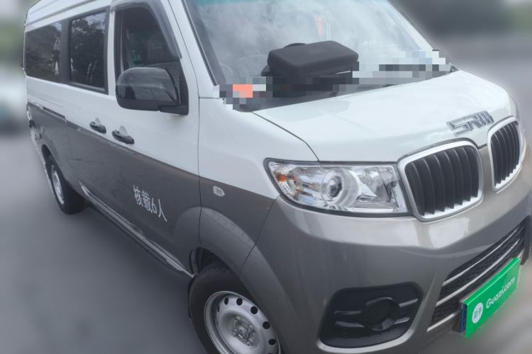 Used Jinbei New Hiace X30L CNG 2025 120L Champion Edition Bus with Central Air Conditioning 6/7 Seats Front Right 45 Deg