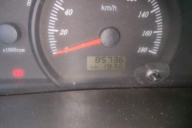 Used Jinbei S50 2011 2.4L Manual 4x4 Comfort Edition Odometer Close Up