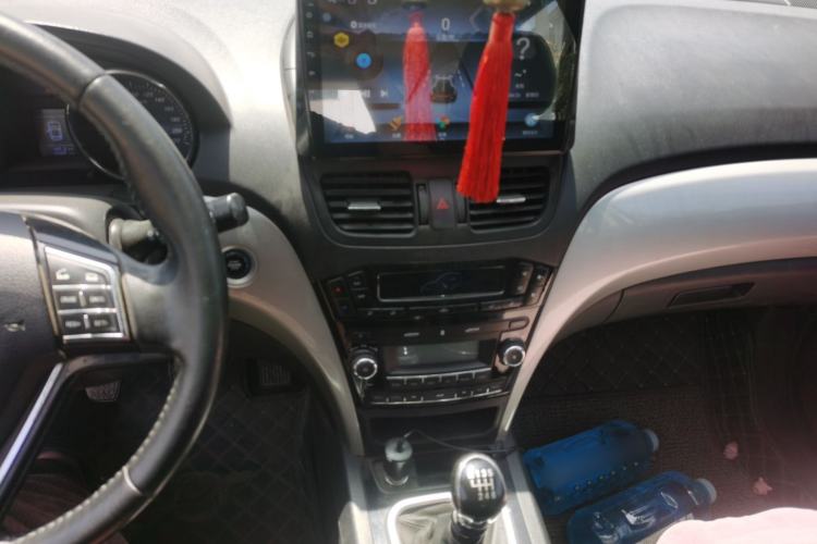 Used Jinbei S70 2017 1.5T Fashion Edition 5-seater Audio And AC Panel