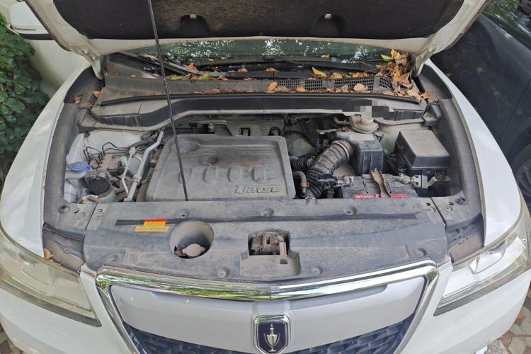Used Jinbei S70 2017 1.5T Excellence Edition 5 Seats Engine Bay