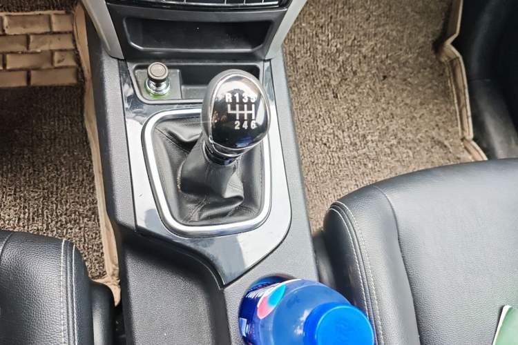 Used Jinbei S70 2017 1.5T Excellence Edition 5 Seats Gear Lever
