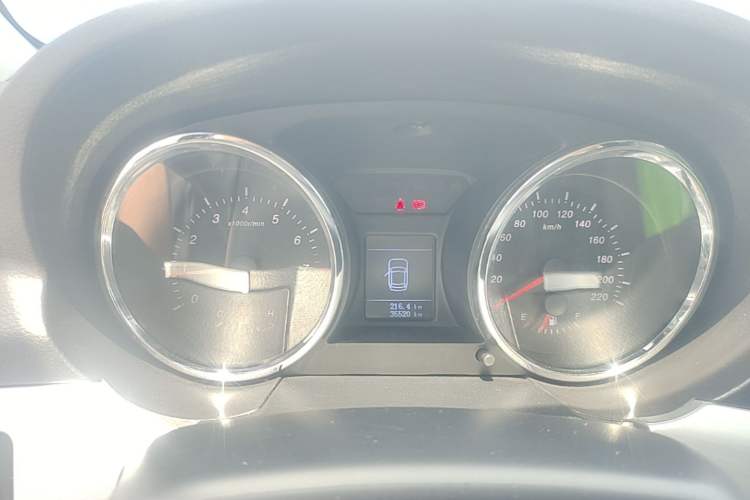 Used Jinbei S70 2017 1.5T Fashion Edition 5-seater Instrument Cluster