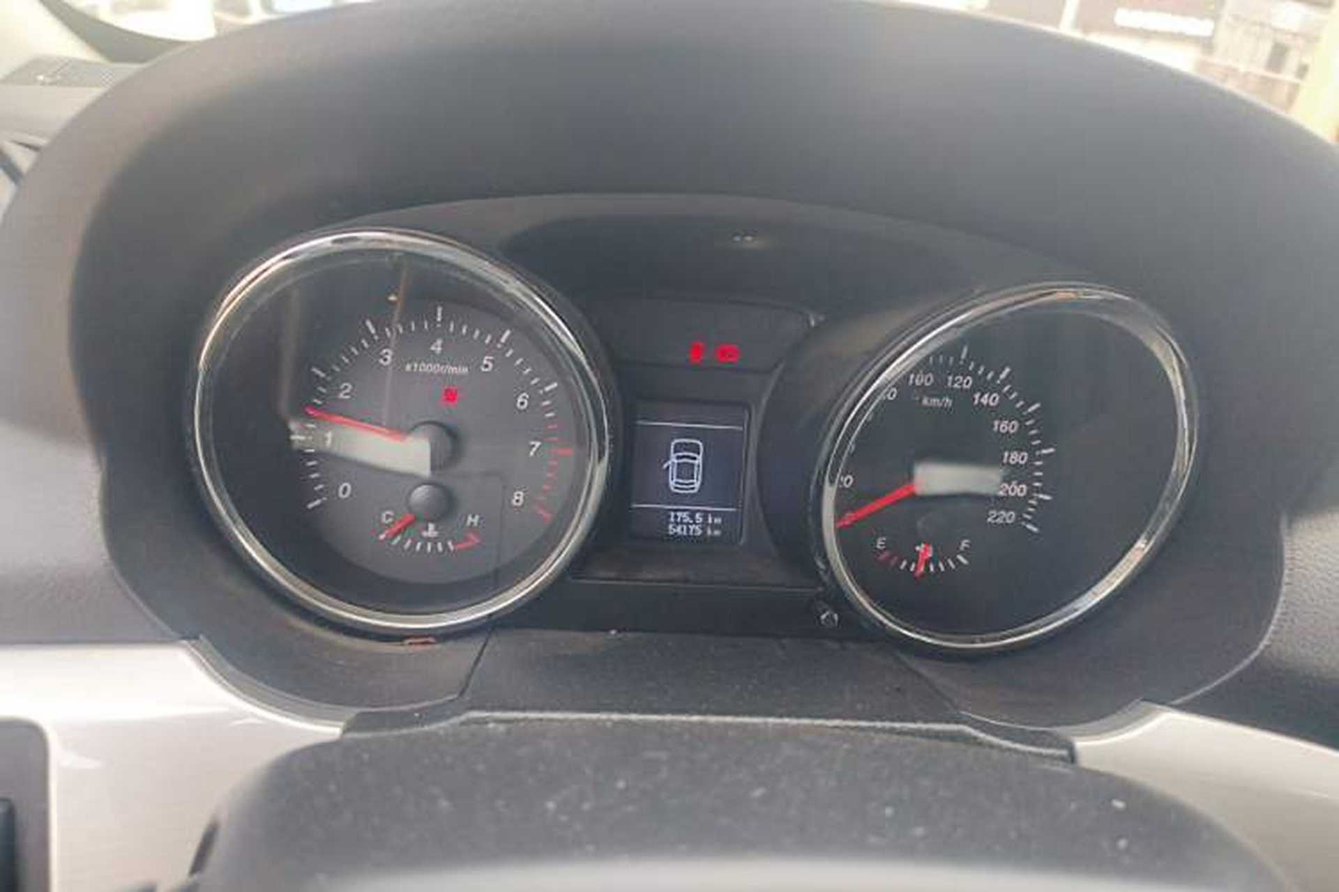 Used Jinbei S70 2017 1.5T Excellence Edition 5 Seats Instrument Cluster