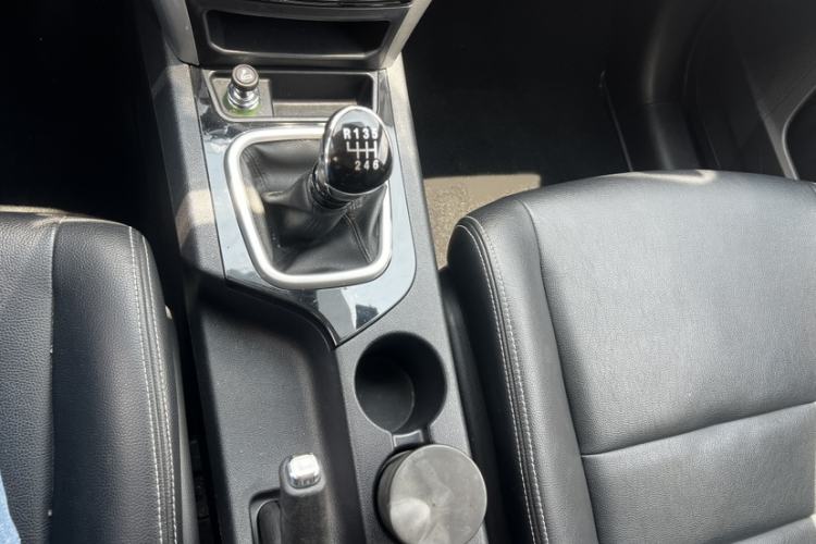 Used Jinbei S70 2017 1.5T Fashion Edition 5-seater Interior 4