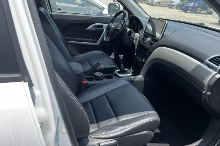 Used Jinbei S70 2017 1.5T Fashion Edition 5-seater Interior 9