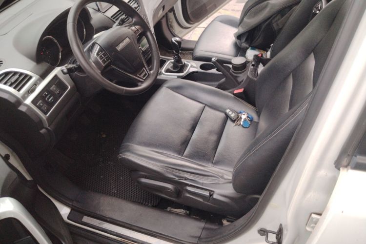 Used Jinbei S70 2017 1.5T Trendy Edition 5 Seats Left Front Seat