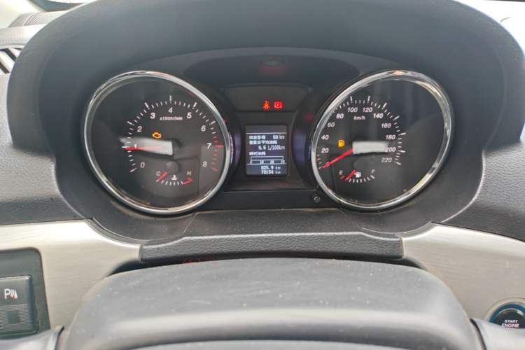 Used Jinbei S70 2017 1.5T Excellence Edition 5 Seats Instrument Cluster