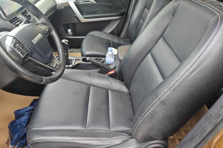 Used Jinbei S70 2017 1.5T Excellence Edition 5 Seats Left Front Seat