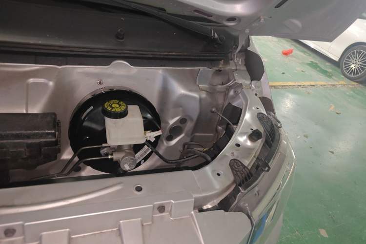 Used Jinbei Shineray T50S  Engine Bay Left