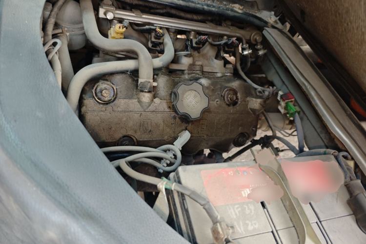 Used Jinbei Starfish A7 2011 1.0L Special Offer DL465Q3 Engine Bay