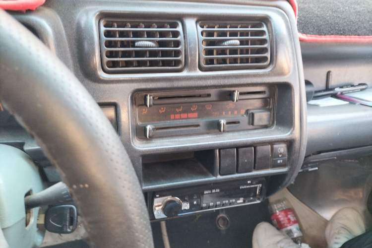 Used Jinbei Starfish A7 2011 1.0L Special Offer DL465Q3 Audio And AC Panel