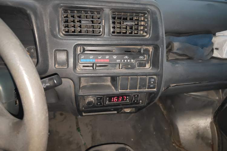Used Jinbei Starfish A7 2011 1.0L Special Offer DL465Q3 Audio And AC Panel