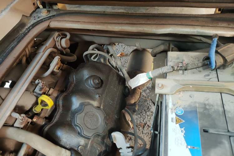 Used Jinbei Starfish A7 2011 1.0L Standard Edition DL465Q5 Engine Bay Left