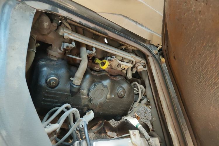 Used Jinbei Starfish A7 2011 1.0L Standard Edition DL465Q5 Engine Bay