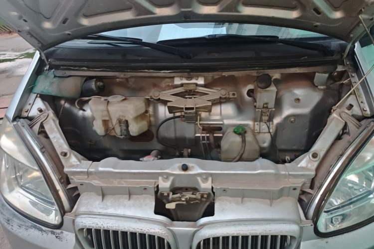 Used Jinbei Starfish A7 2011 1.0L Special Offer DL465Q3 Engine Bay