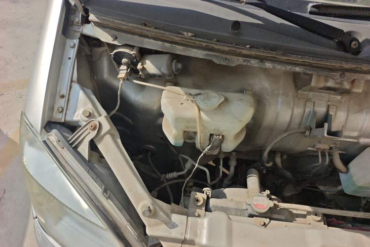 Used Jinbei Starfish A7 2011 1.0L Special Offer DL465Q3 Engine Bay Right