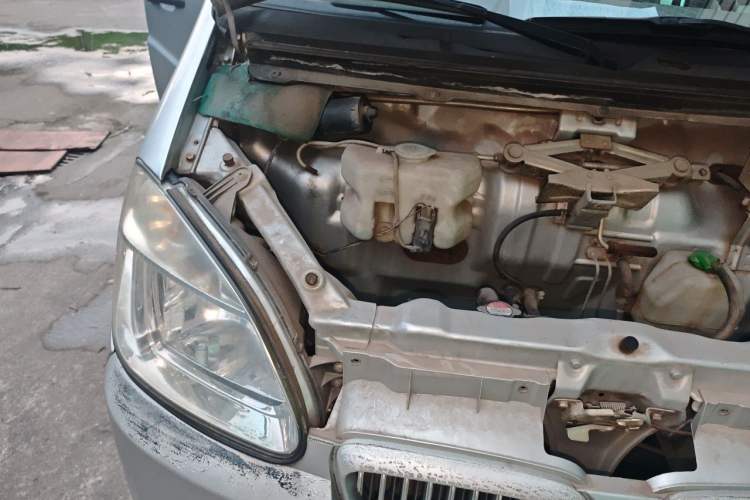 Used Jinbei Starfish A7 2011 1.0L Special Offer DL465Q3 Engine Bay Right