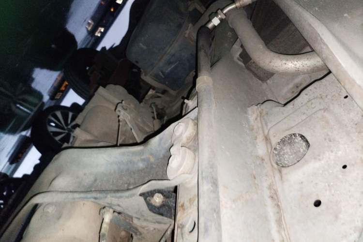 Used Jinbei Starfish A9 2011 1.0L Luxury Edition Chassis Front Right