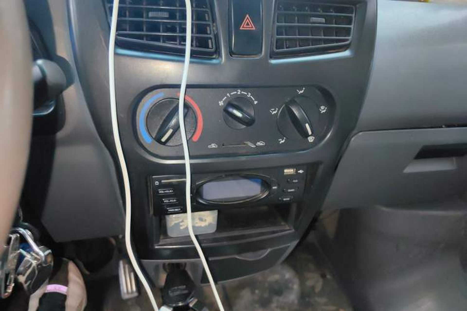 Used Jinbei Starfish A9 2011 1.0L Standard Edition Audio And AC Panel