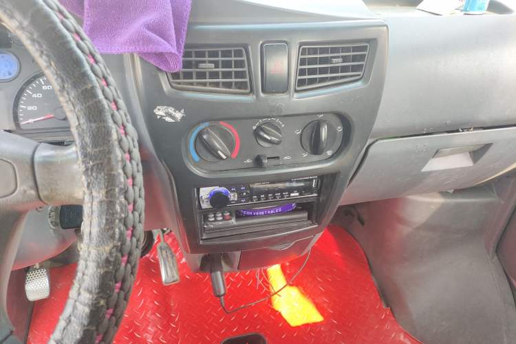Used Jinbei Starfish A9 2011 1.0L Standard Edition Audio And AC Panel