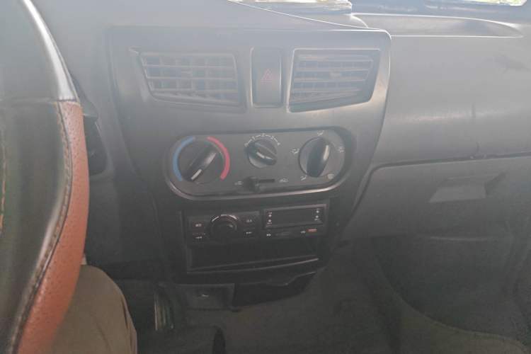 Used Jinbei Starfish A9 2011 1.0L Standard Edition Audio And AC Panel