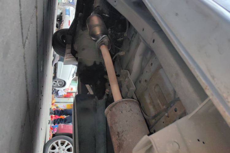 Used Jinbei Starfish A9 2011 1.0L Standard Edition Chassis Rear Left