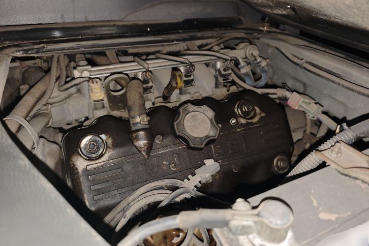 Used Jinbei Starfish A9 2011 1.0L Standard Edition Engine Bay