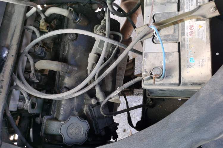 Used Jinbei Starfish A9 2011 1.0L Standard Edition Engine Bay Right