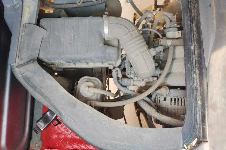 Used Jinbei Starfish A9 2011 1.0L Standard Edition Engine Bay Right