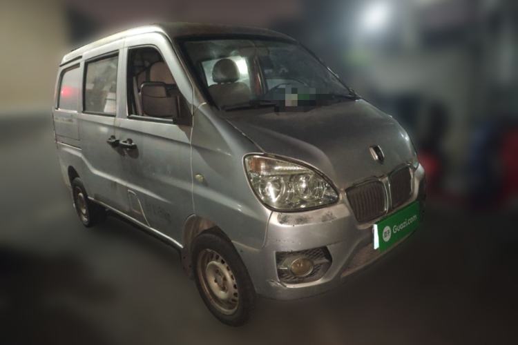 Used Jinbei Starfish A9 2011 1.0L Standard Edition Front Right 45 Deg